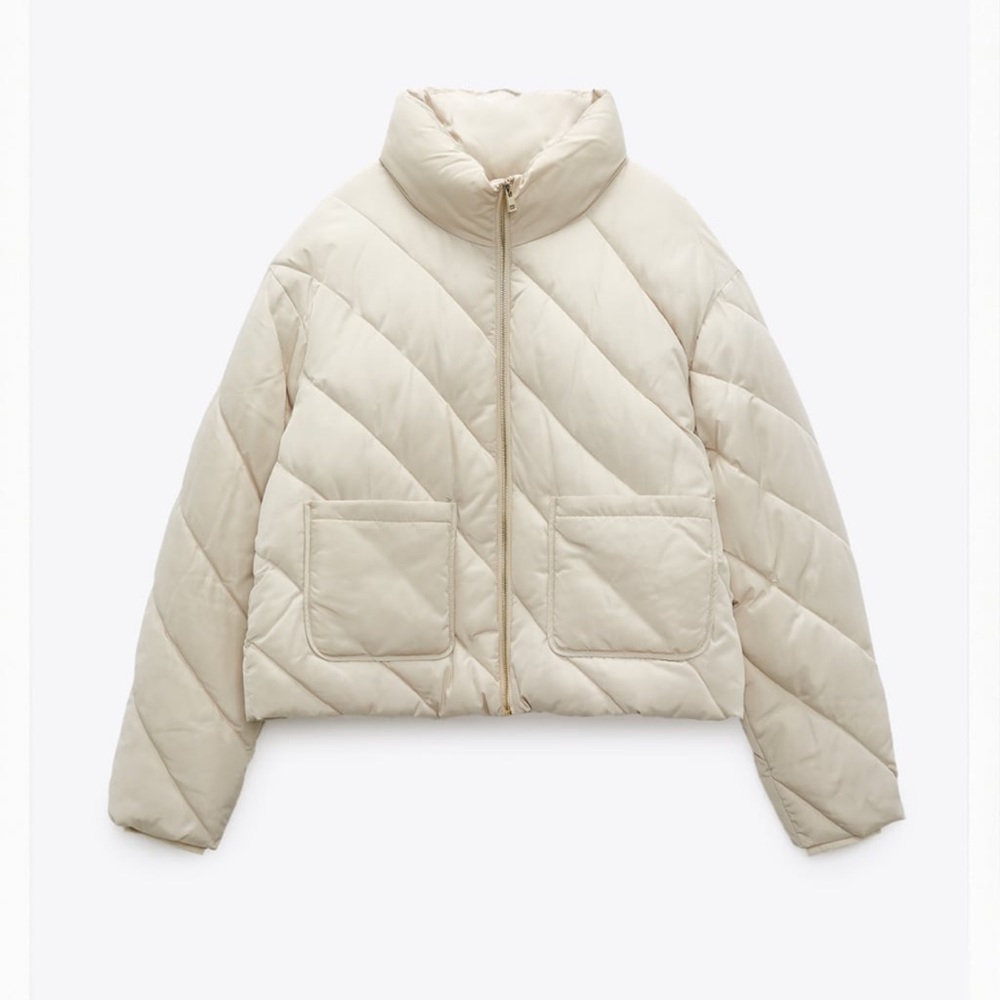 Water and wind protection diagonally quilted jacket